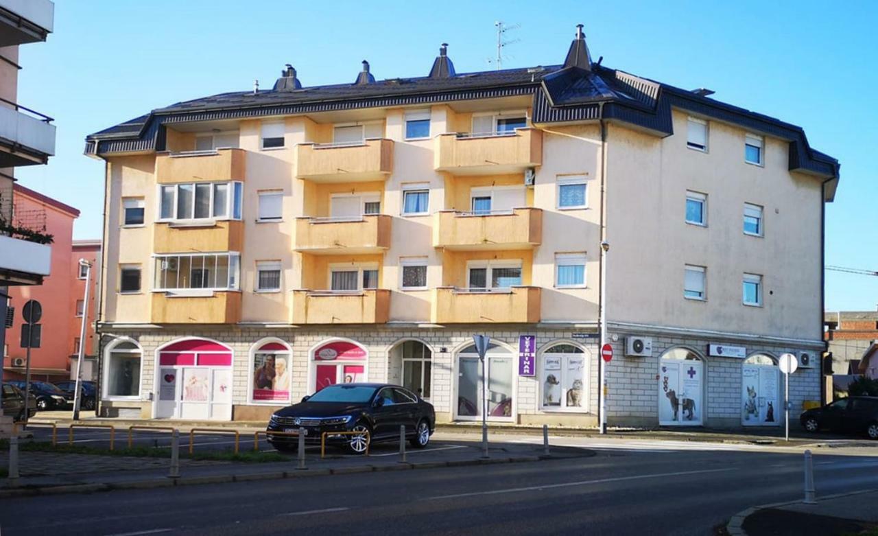 Studio Apartman Comodo Zagreb Exterior foto